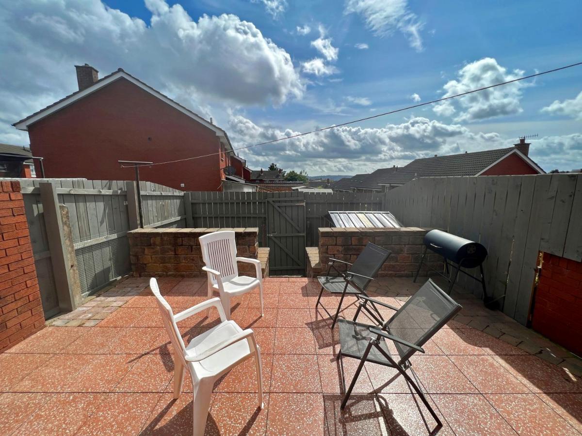 3 Bedroom House Near City Centre ベルファスト エクステリア 写真