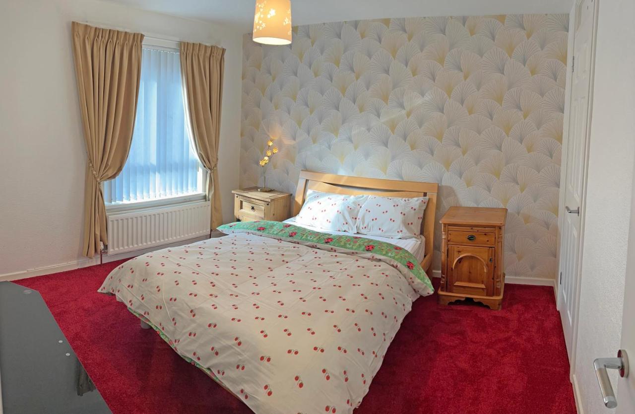3 Bedroom House Near City Centre ベルファスト エクステリア 写真