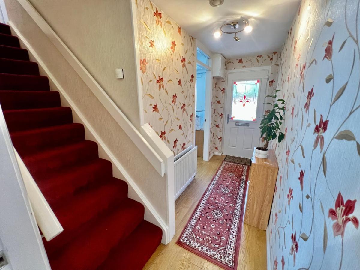 3 Bedroom House Near City Centre ベルファスト エクステリア 写真