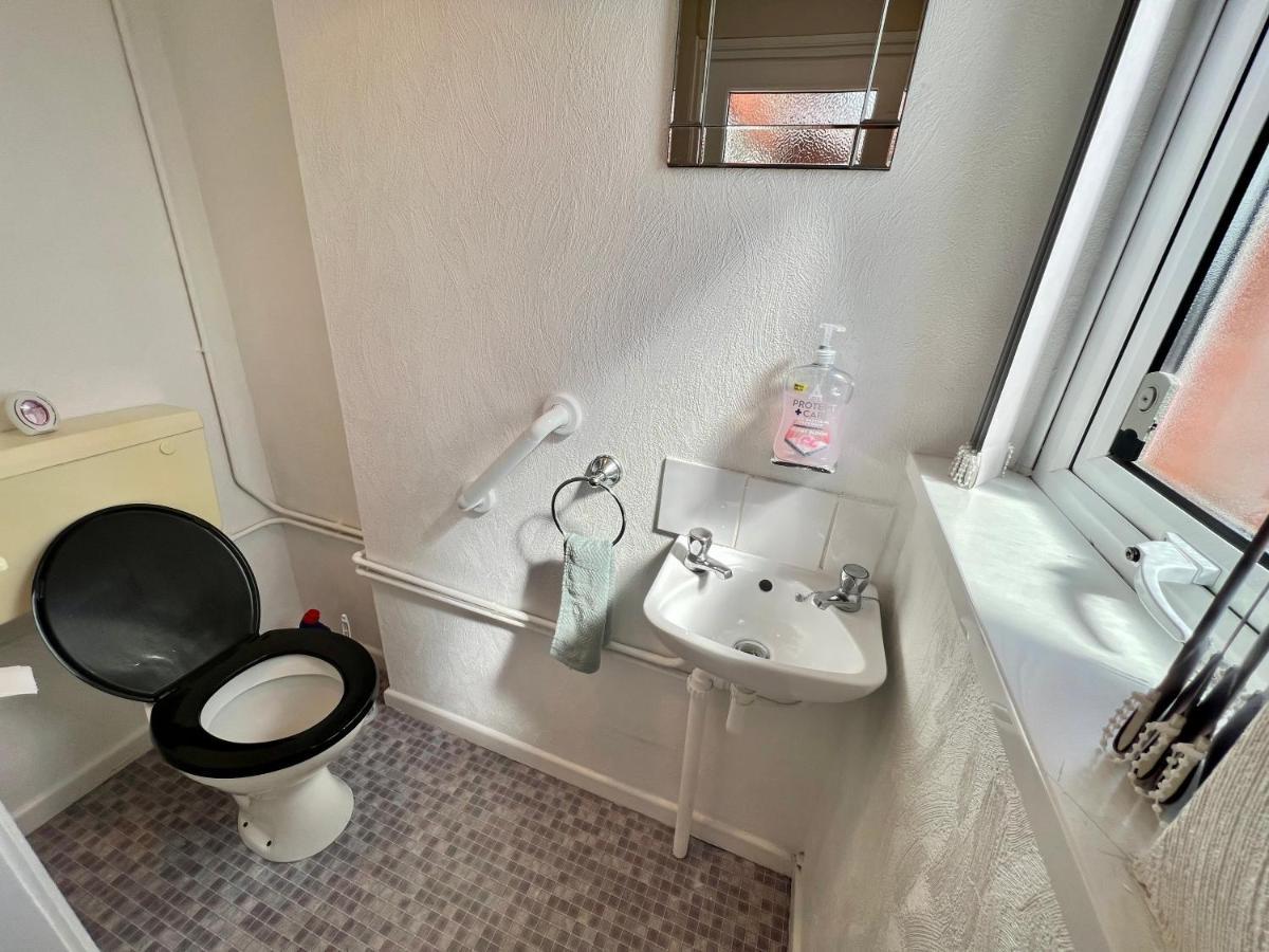 3 Bedroom House Near City Centre ベルファスト エクステリア 写真