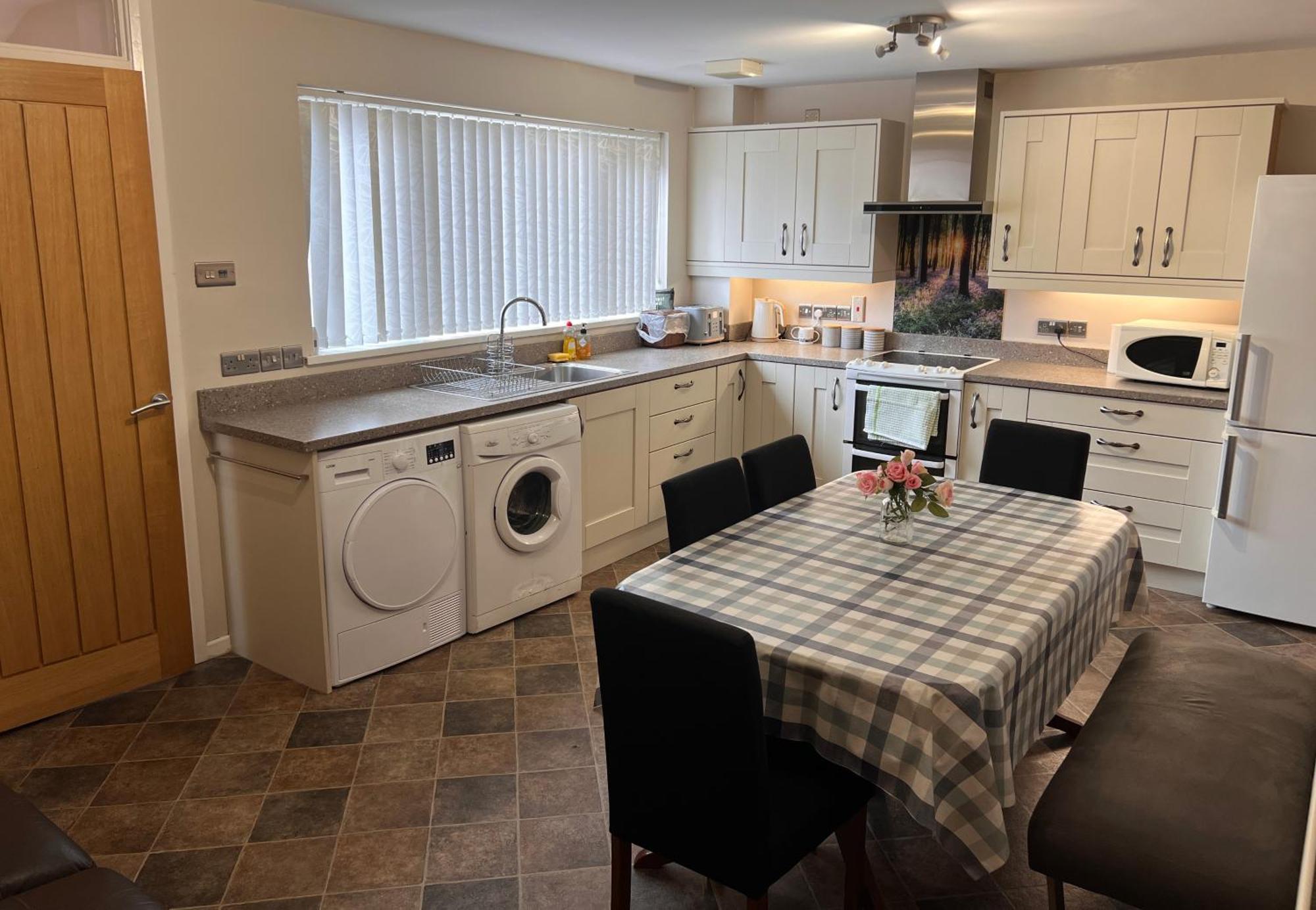 3 Bedroom House Near City Centre ベルファスト エクステリア 写真